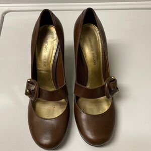 Antonio Melani, Block heels with front buckle strap.